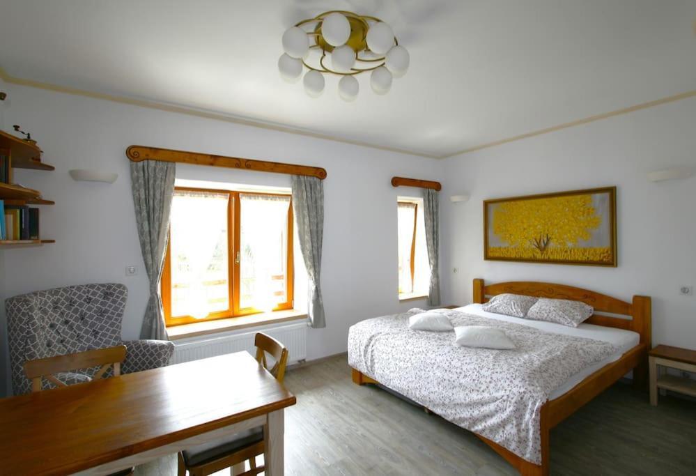 Zlaty V Soukromi Mala Skala Cesky Raj Koberovy